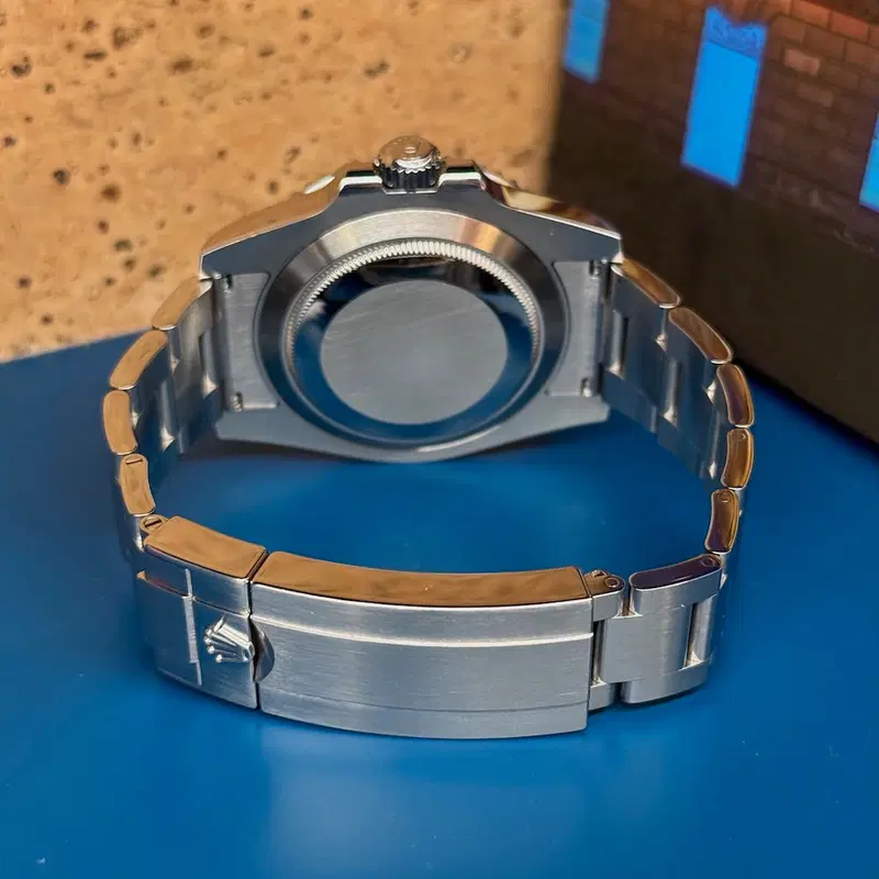 Rolex Submariner "No-Date". 114060
