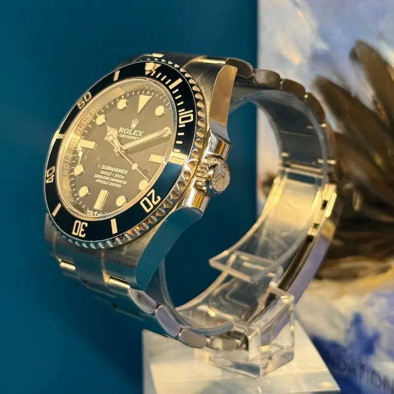 Rolex Submariner No-Date. 124060