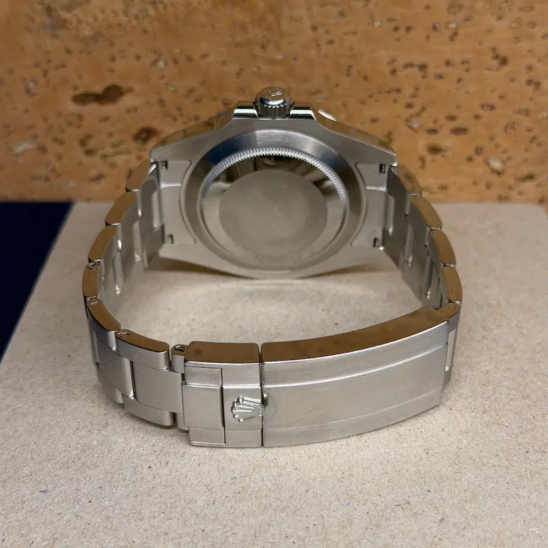 Rolex Submariner No-Date. 124060
