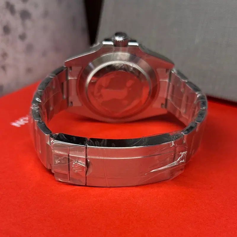 Rolex Submariner No-Date. 124060