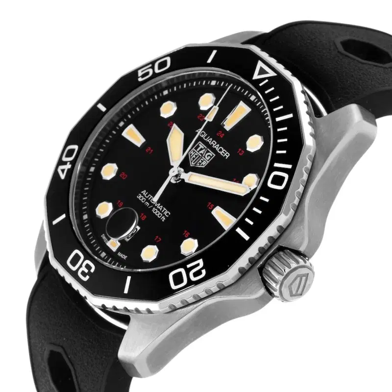 Tag Heuer Aquaracer. WBP208C.FT6201