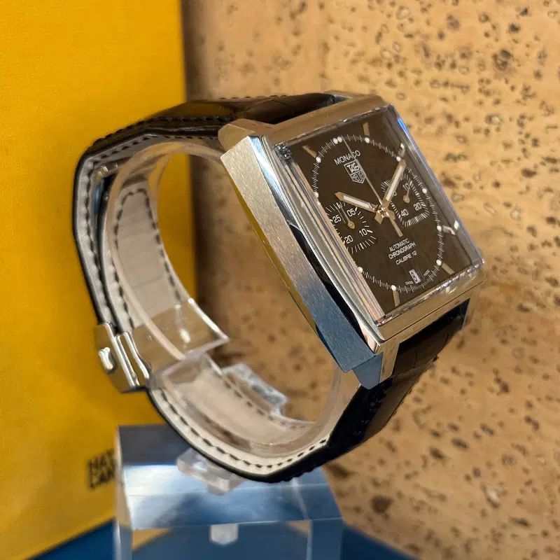 Tag Heuer Monaco. CAW2110.FC6177
