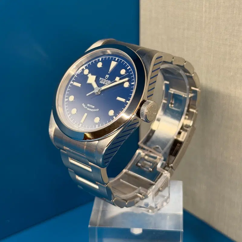 Tudor Black Bay 41. 79540