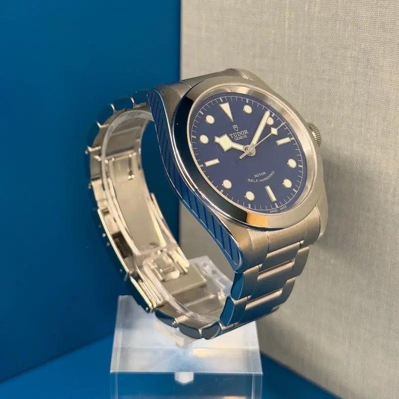 Tudor Black Bay 41. 79540