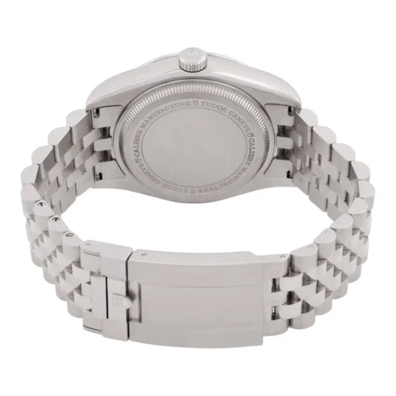 Tudor Black Bay One. M79680-0005