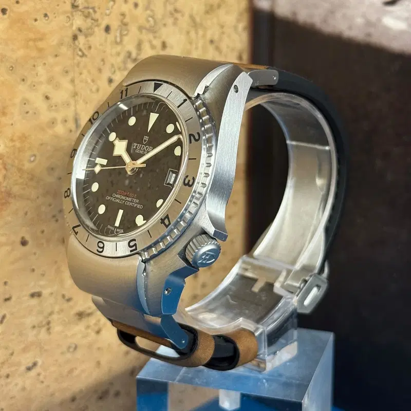 Tudor Black Bay P01. 70150