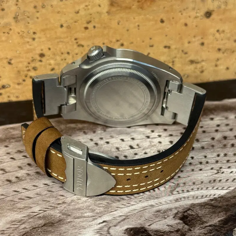 Tudor Black Bay P01. 70150