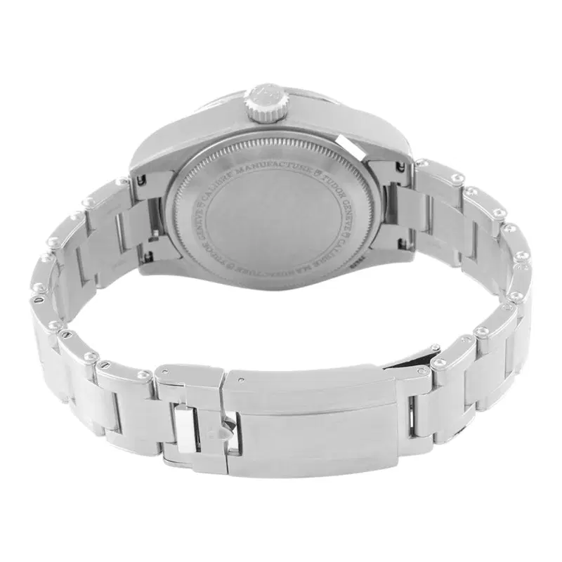 Tudor Black Bay Pro. M79470-0001