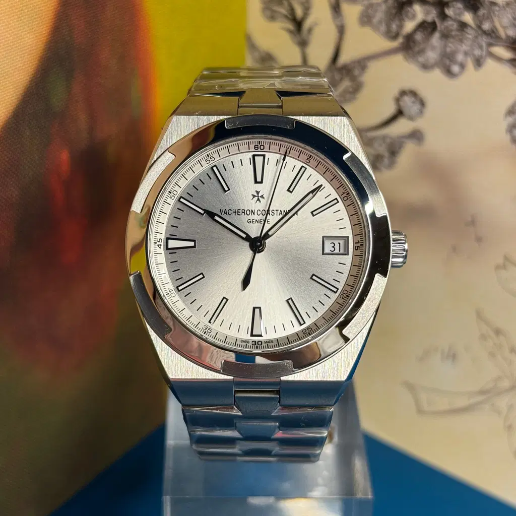 Vacheron Constantin Overseas. 4500V/110A-B126