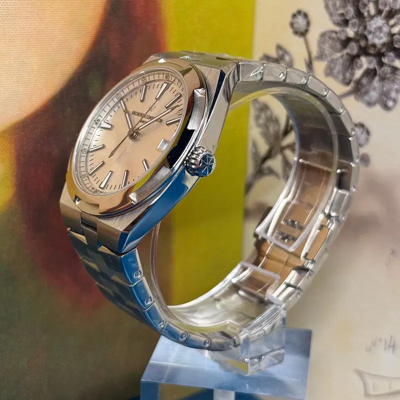 Vacheron Constantin Overseas. 4500V/110A-B126