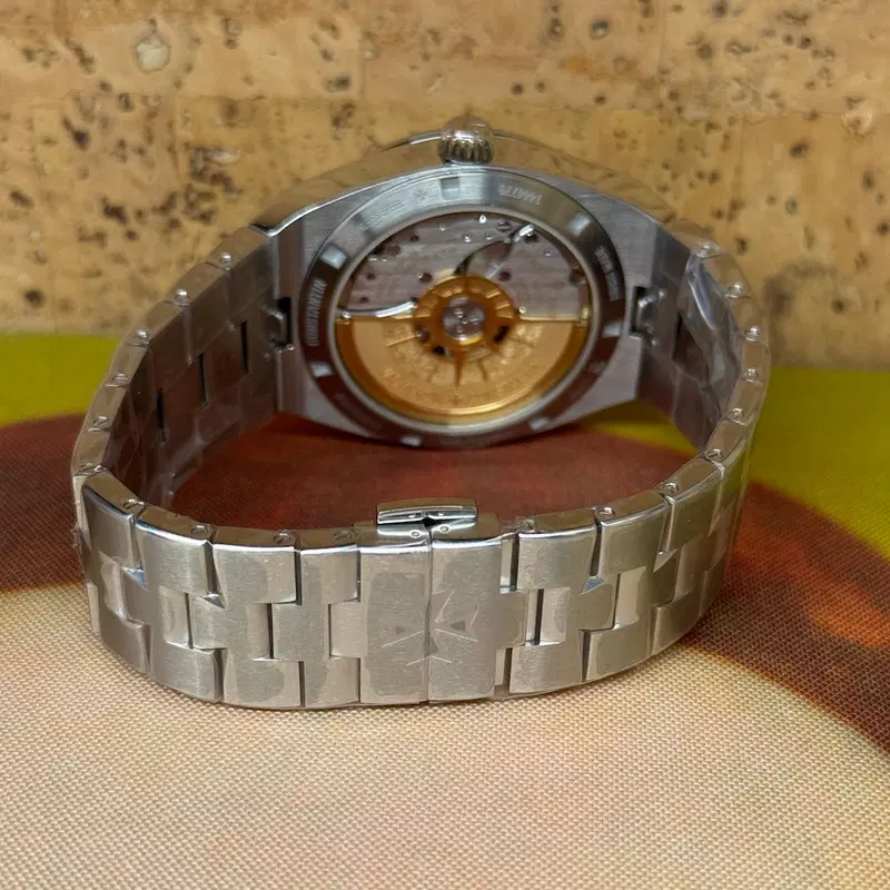 Vacheron Constantin Overseas. 4500V/110A-B126