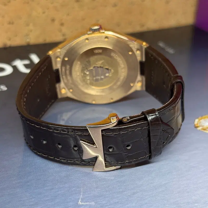 Vacheron Constantin Overseas. 47040/000R-9666