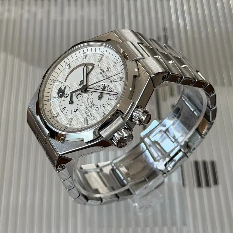 Vacheron Constantin Overseas Dual Time. 47450/B01A-9226