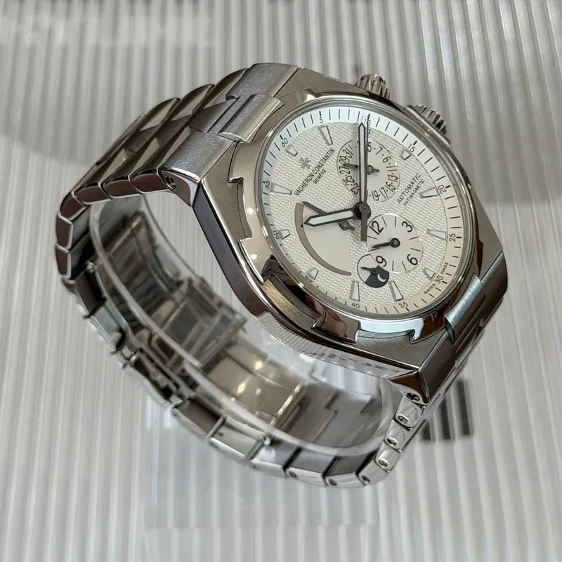 Vacheron Constantin Overseas Dual Time. 47450/B01A-9226
