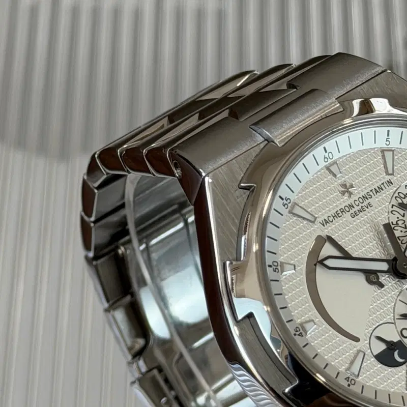 Vacheron Constantin Overseas Dual Time. 47450/B01A-9226