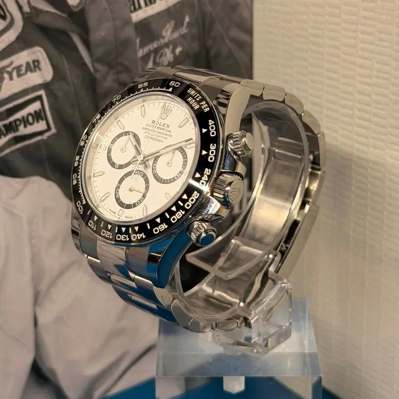 Rolex Daytona "Panda". 126500LN